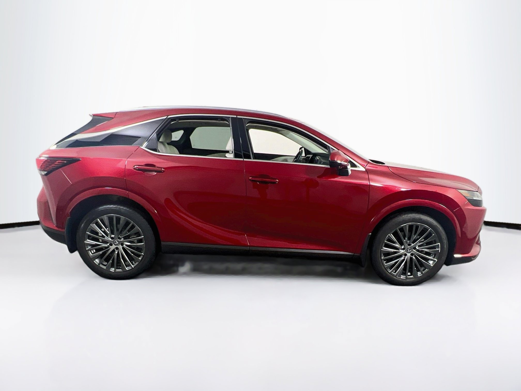 Used 2023 Lexus RX 350 w/ Accessory Package (2T) AWD/4WD image 4
