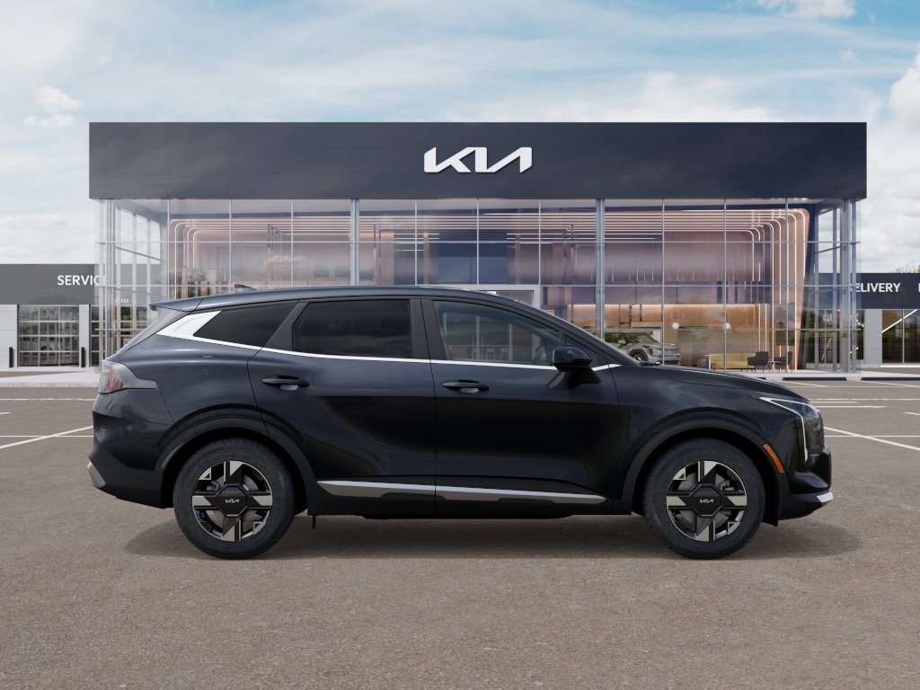 New 2027 Kia Sportage LX FWD image 8
