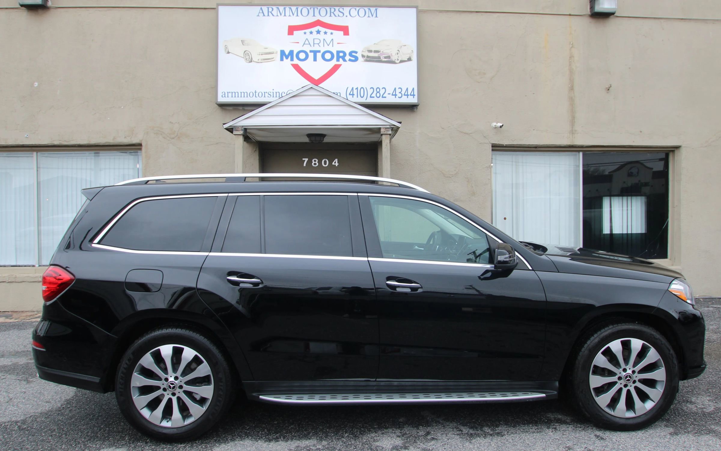 Used 2018 Mercedes-Benz GLS 450 4MATIC w/ Premium Package image 4