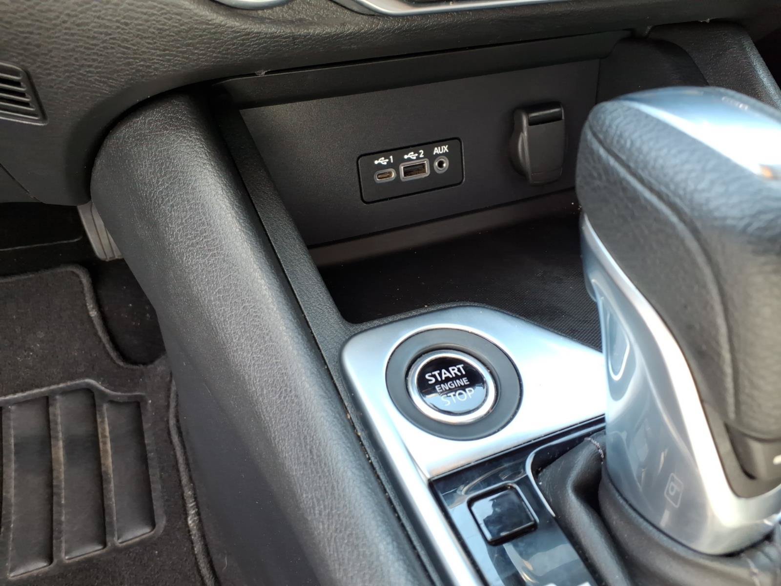 Used 2021 Nissan Sentra SV FWD image 11