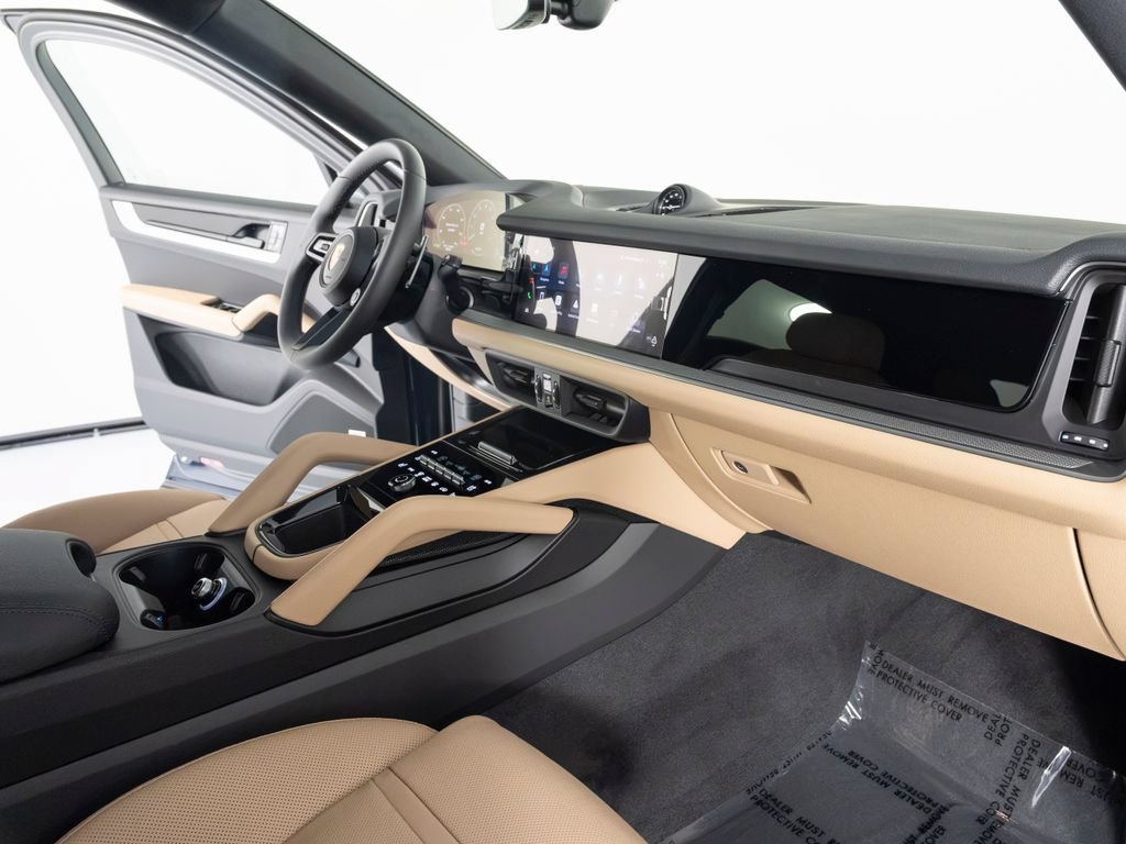 New 2026 Porsche Cayenne Coupe AWD/4WD image 34