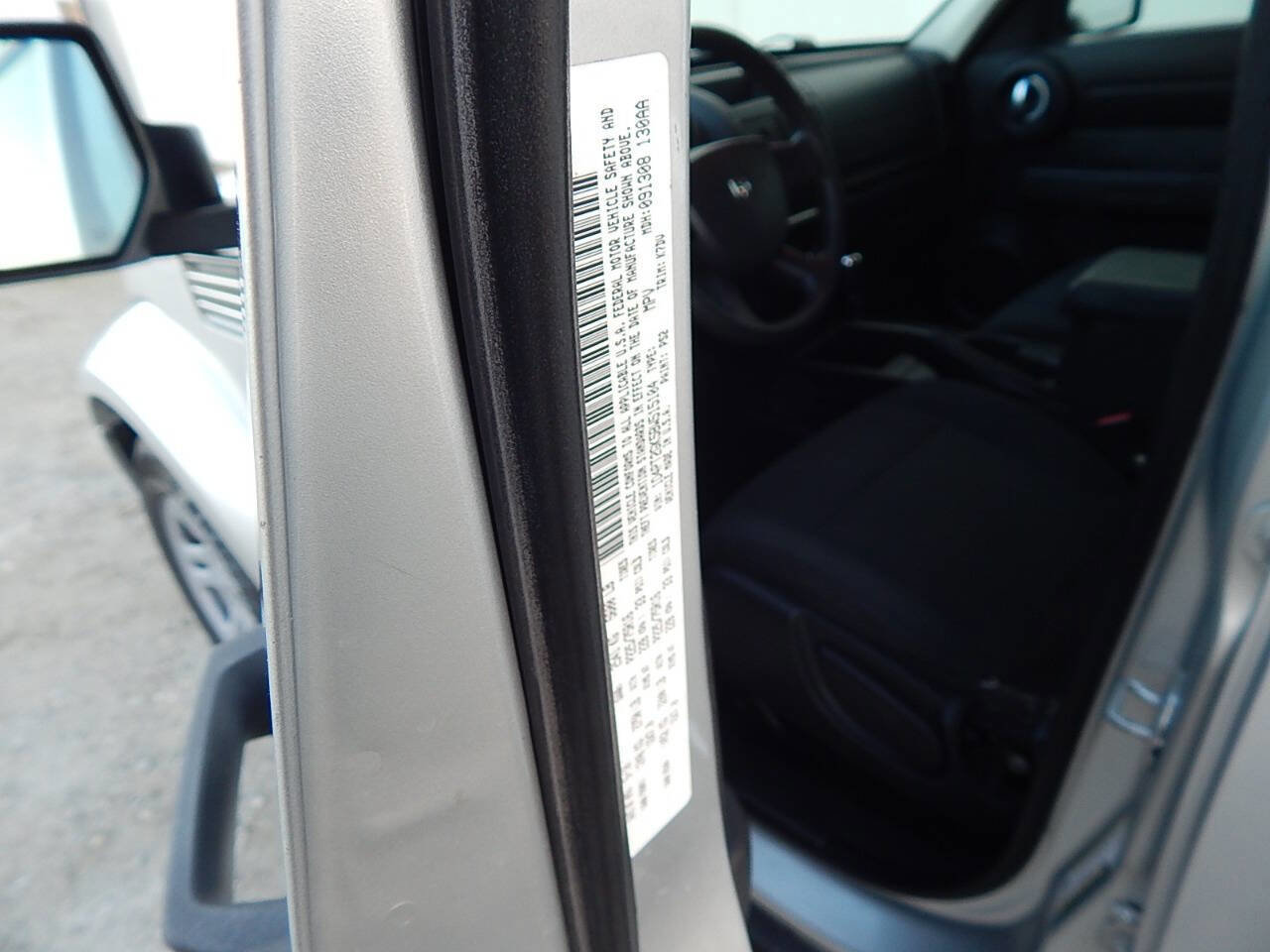 Used 2011 Dodge Nitro SE RWD image 27