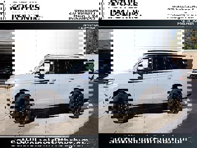 New 2025 Lincoln Navigator Reserve w/ Jet Appearance Package image 8