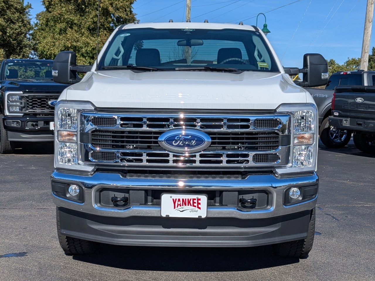 New 2025 Ford F350 XLT w/ FX4 Off-Road Package image 8