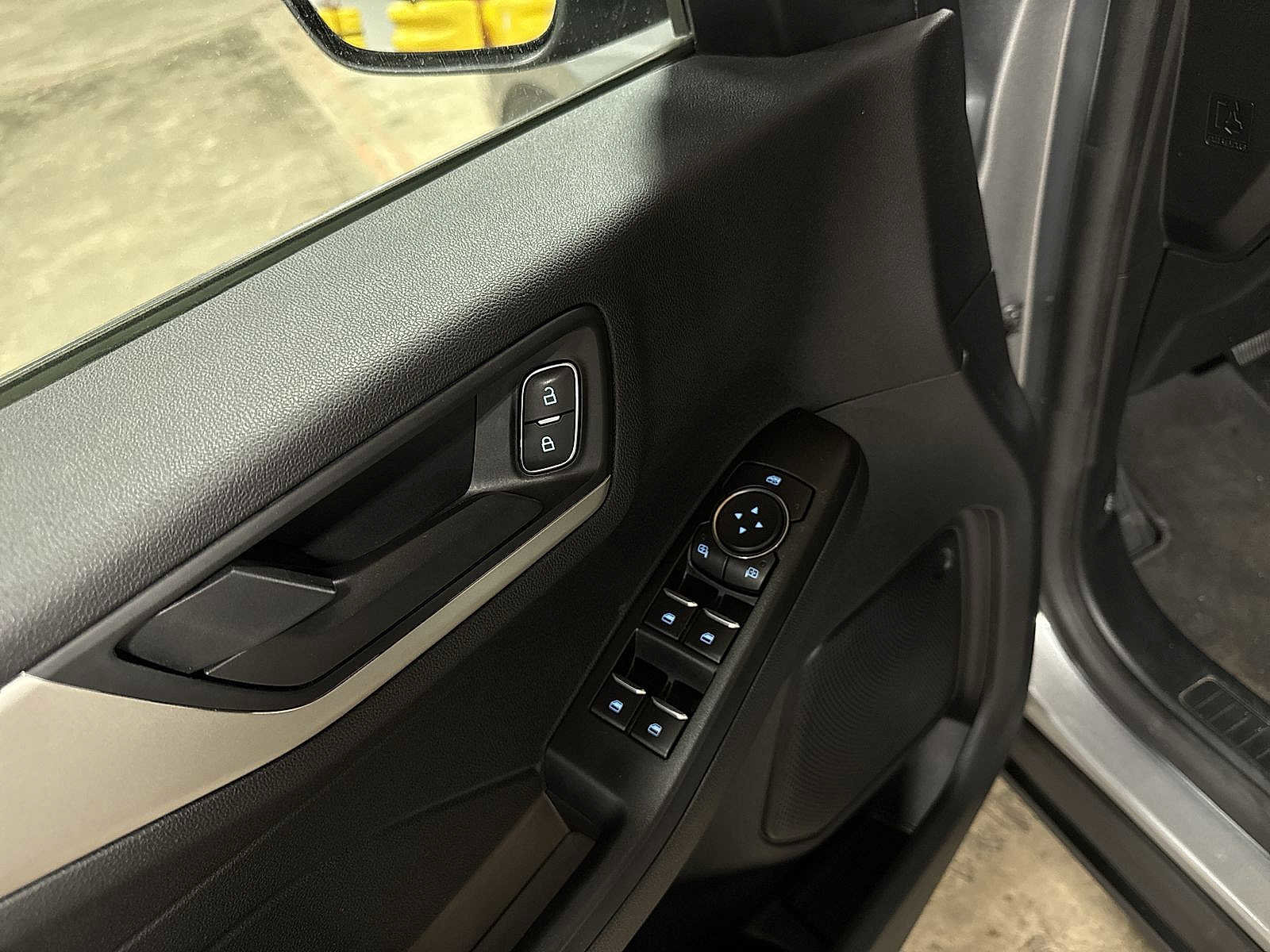 Used 2022 Ford Escape S AWD/4WD image 22