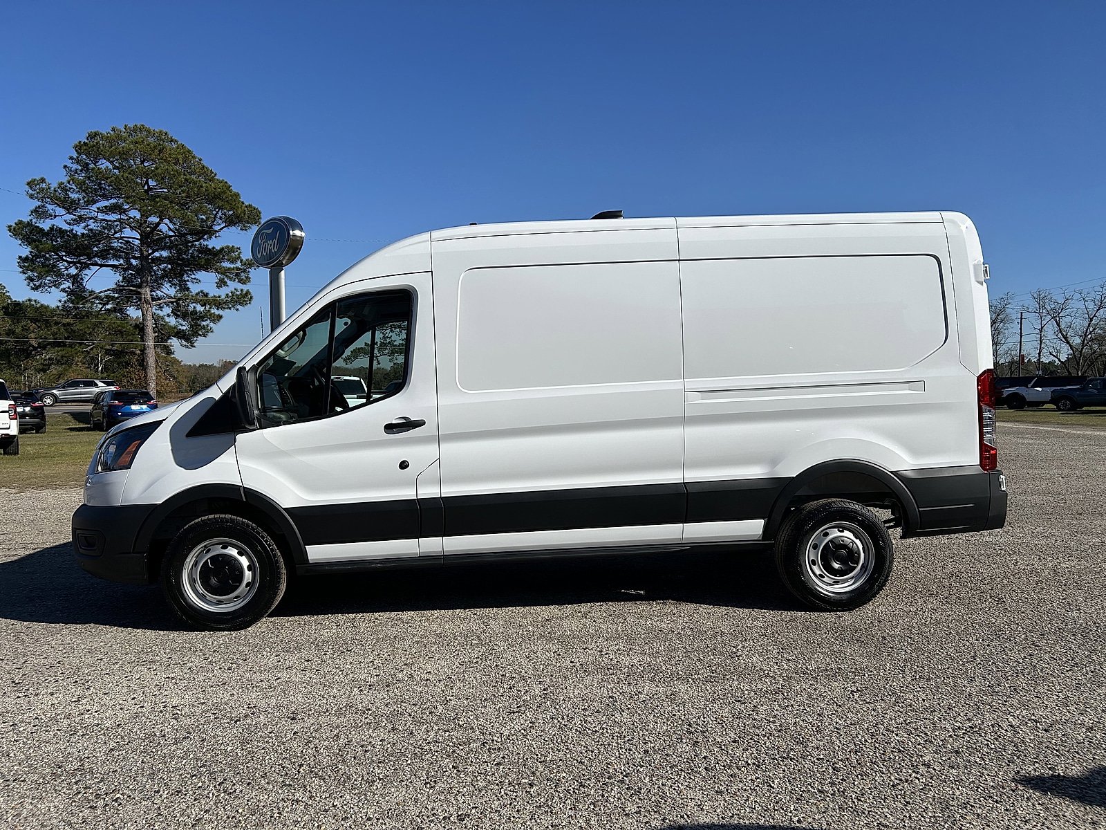 New 2026 Ford Transit 250 148 Medium Roof RWD image 1