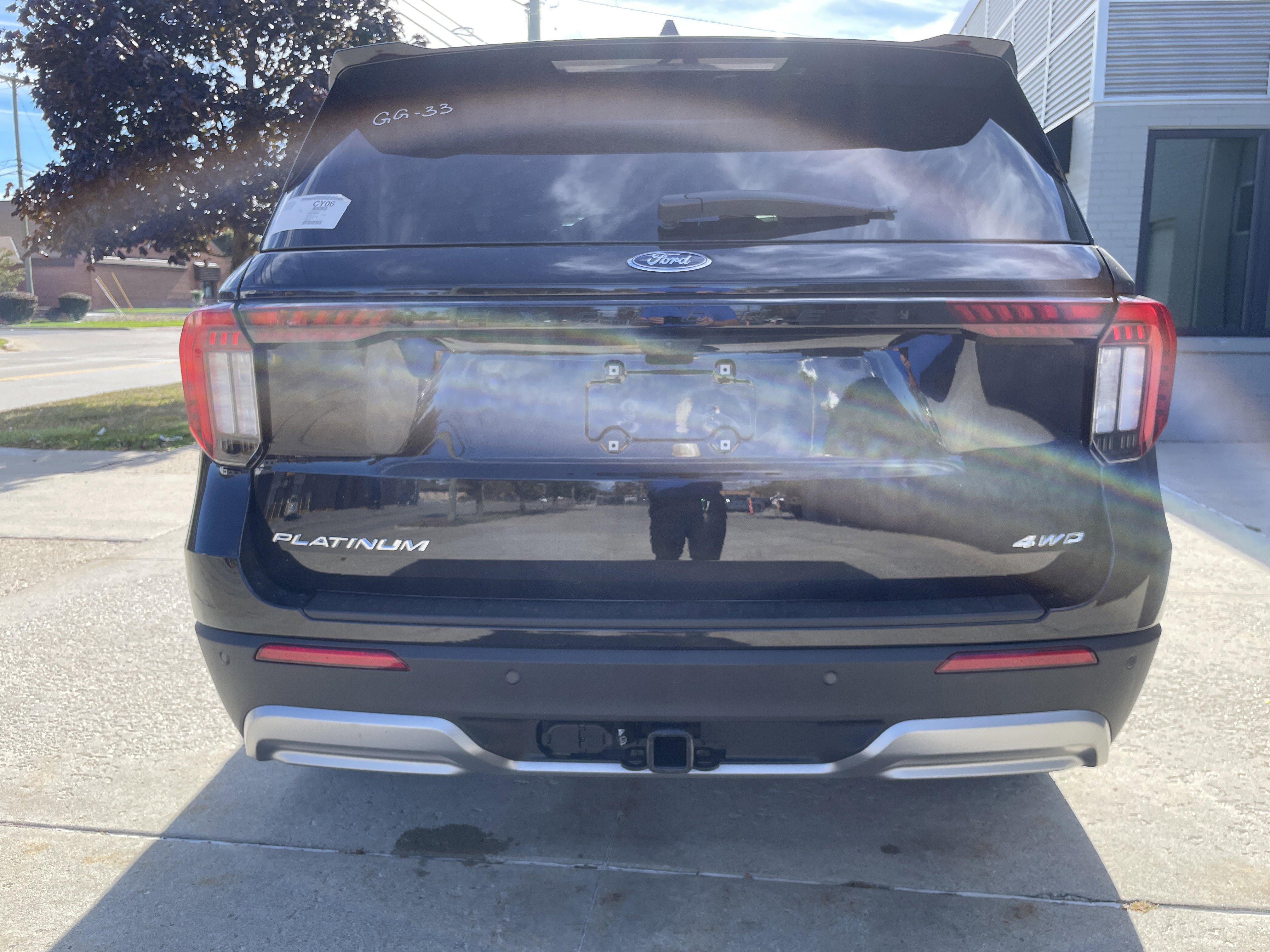 New 2026 Ford Explorer Platinum image 5