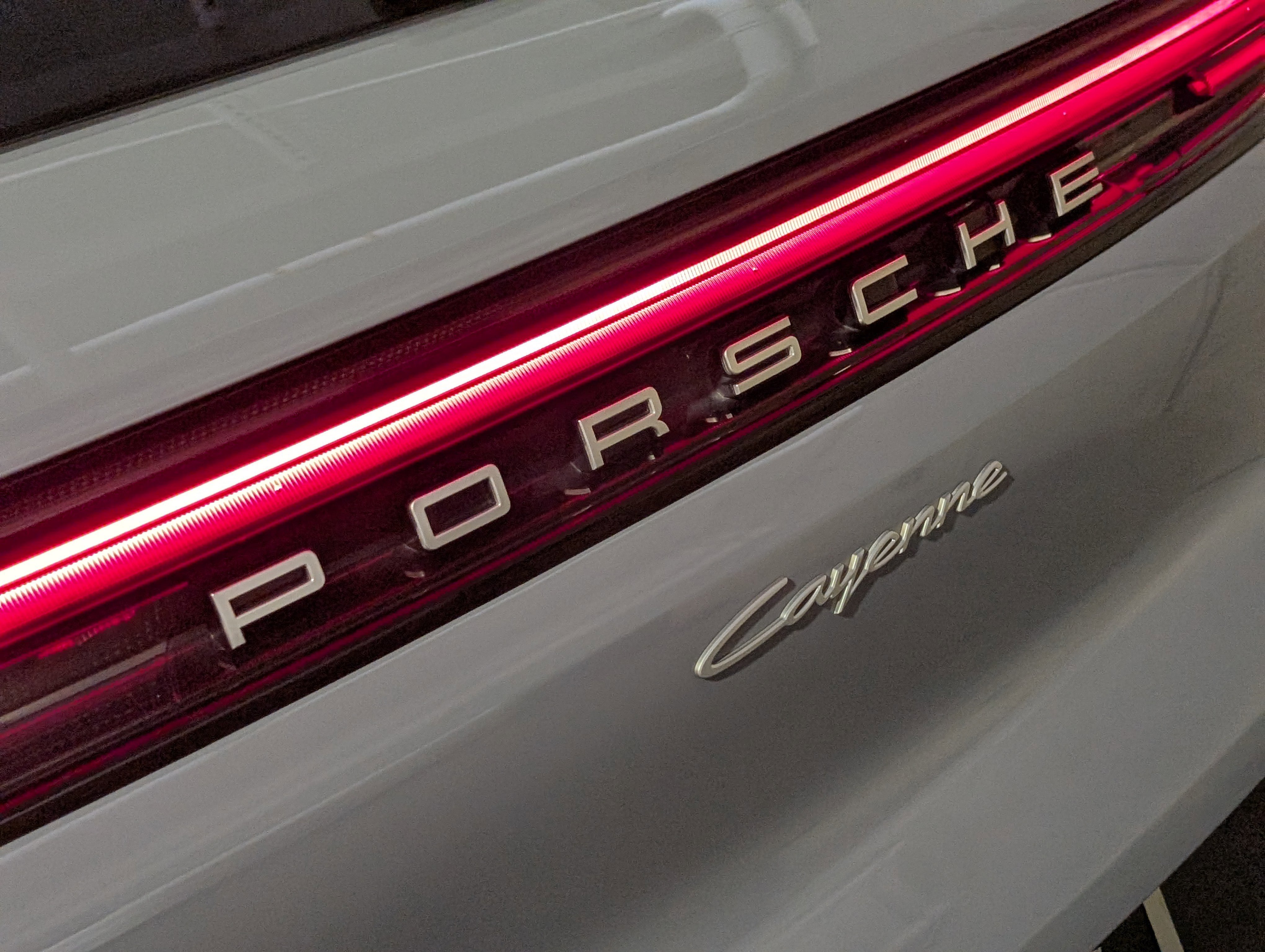 Certified 2024 Porsche Cayenne AWD/4WD image 16