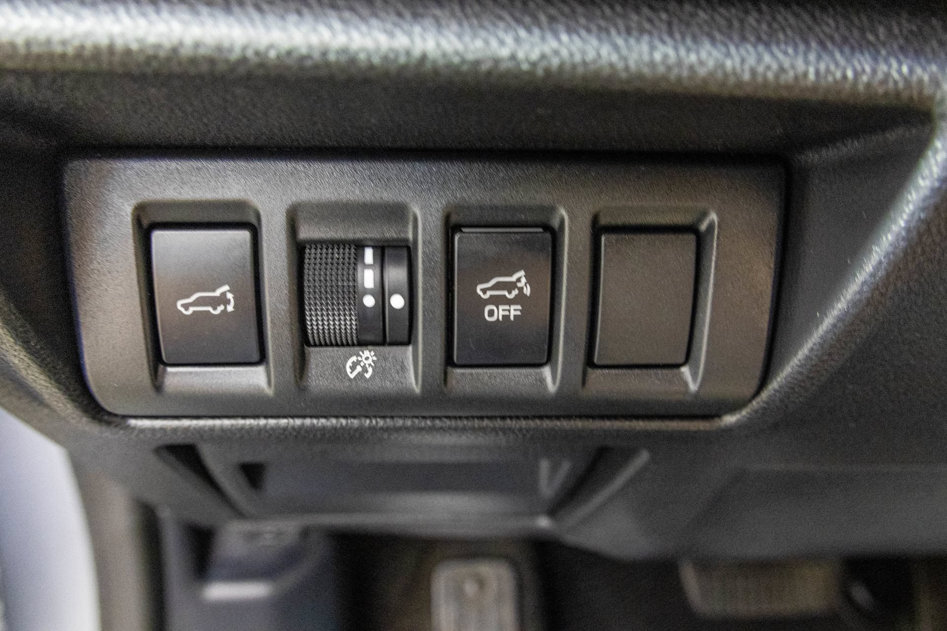 Used 2020 Subaru Outback Limited AWD/4WD image 36