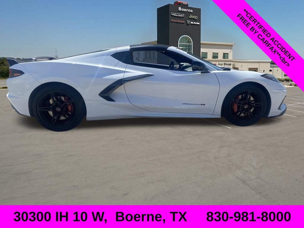 Used 2022 Chevrolet Corvette Stingray Preferred Cpe w/ Z51 Performance Package RWD image 2
