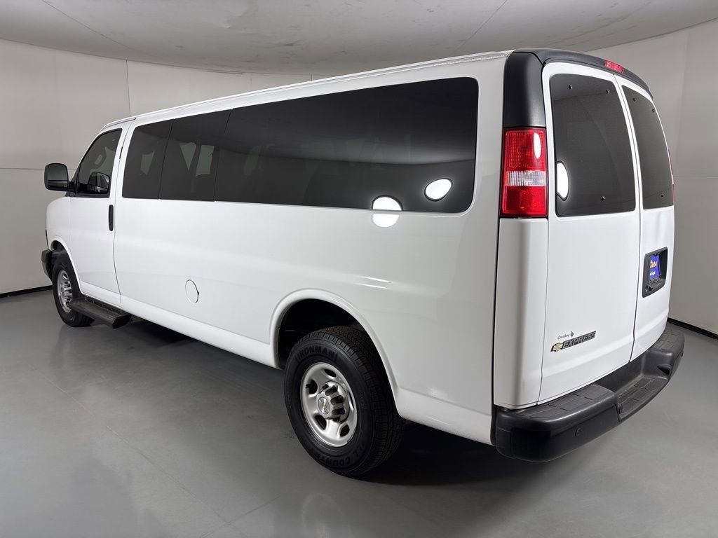 Used 2023 Chevrolet Express 3500 LS image 7