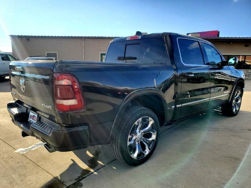 Used 2022 RAM 1500 Limited w/ Body-Colour Bumper Group image 29