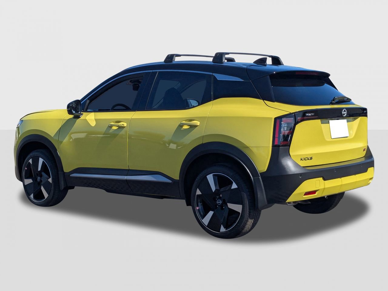 New 2026 Nissan Kicks SR image 3