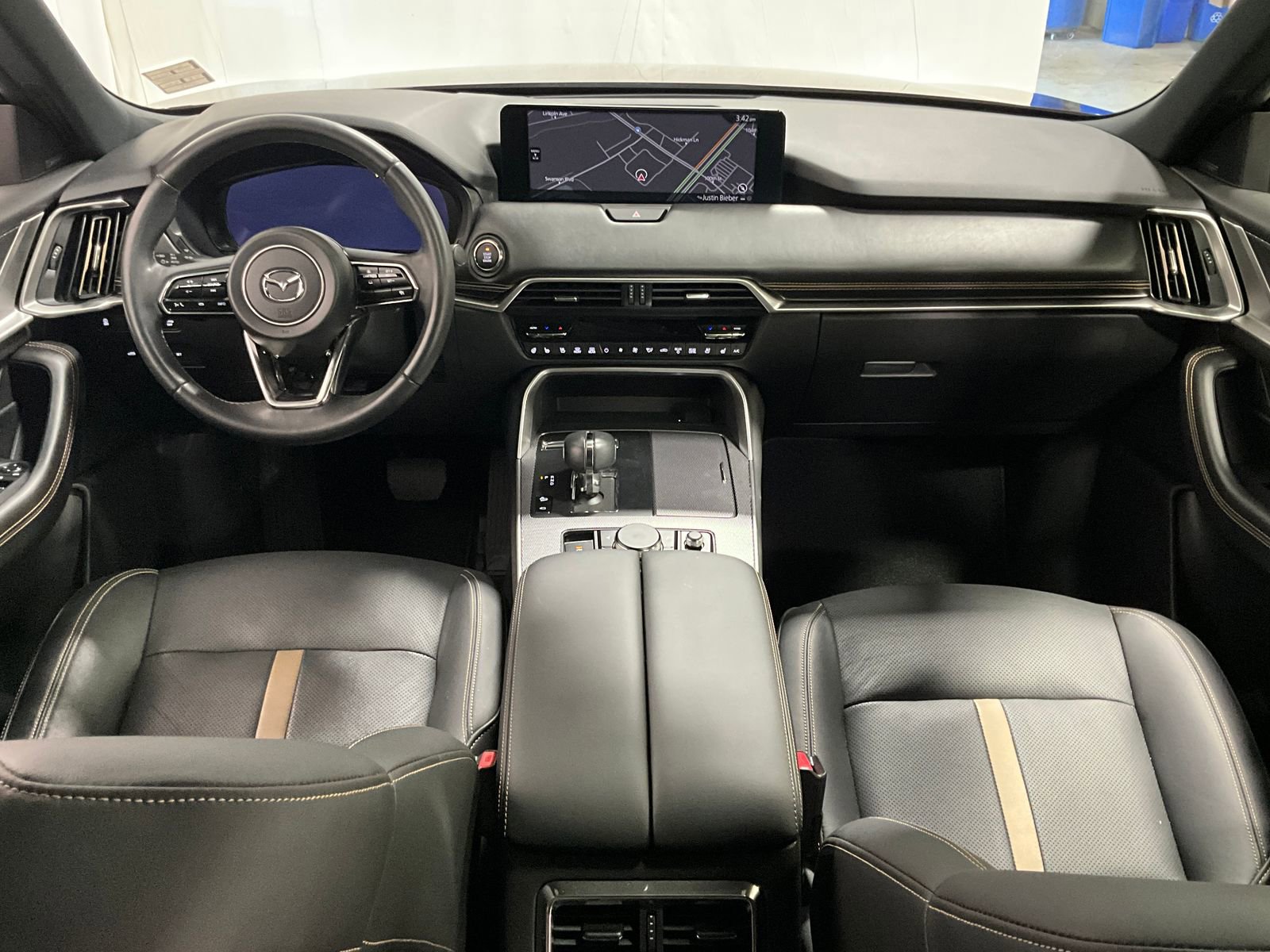 Used 2024 MAZDA CX-90 3.3 Turbo w/ Premium Plus Pkg image 15