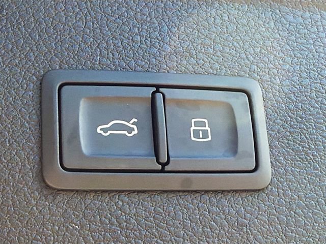 Used 2025 Audi SQ5 Premium Plus image 13