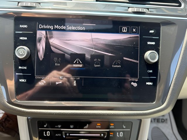 Certified 2024 Volkswagen Tiguan SE R-Line AWD/4WD image 23