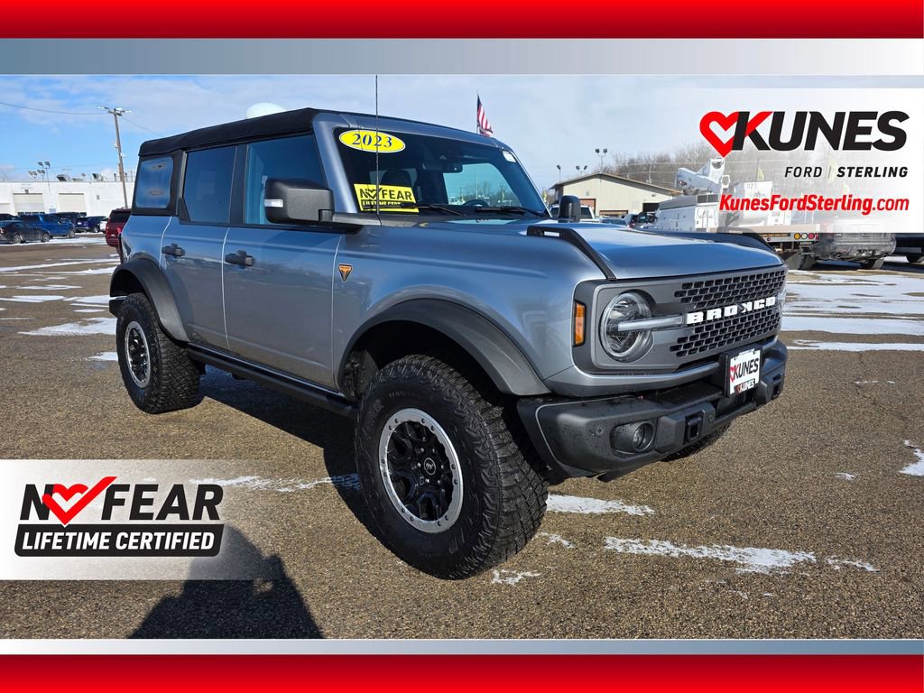 Used 2023 Ford Bronco Badlands w/ Sasquatch Package AWD/4WD video 1