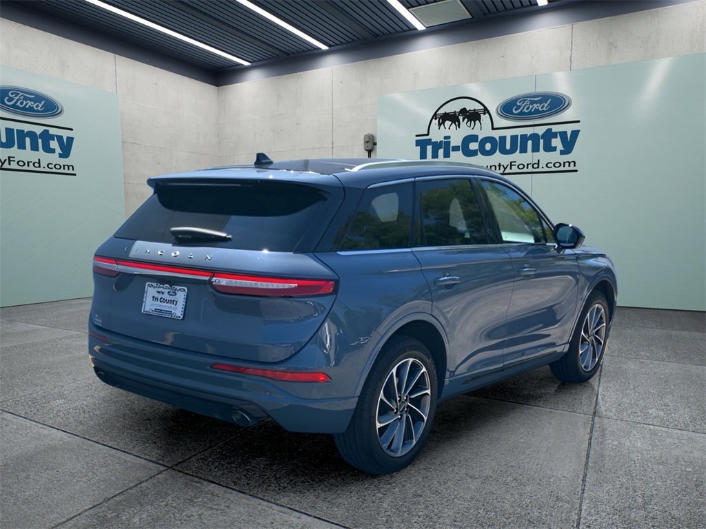 Used 2024 Lincoln Corsair Grand Touring image 7