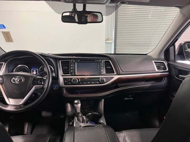Used 2015 Toyota Highlander Limited image 20