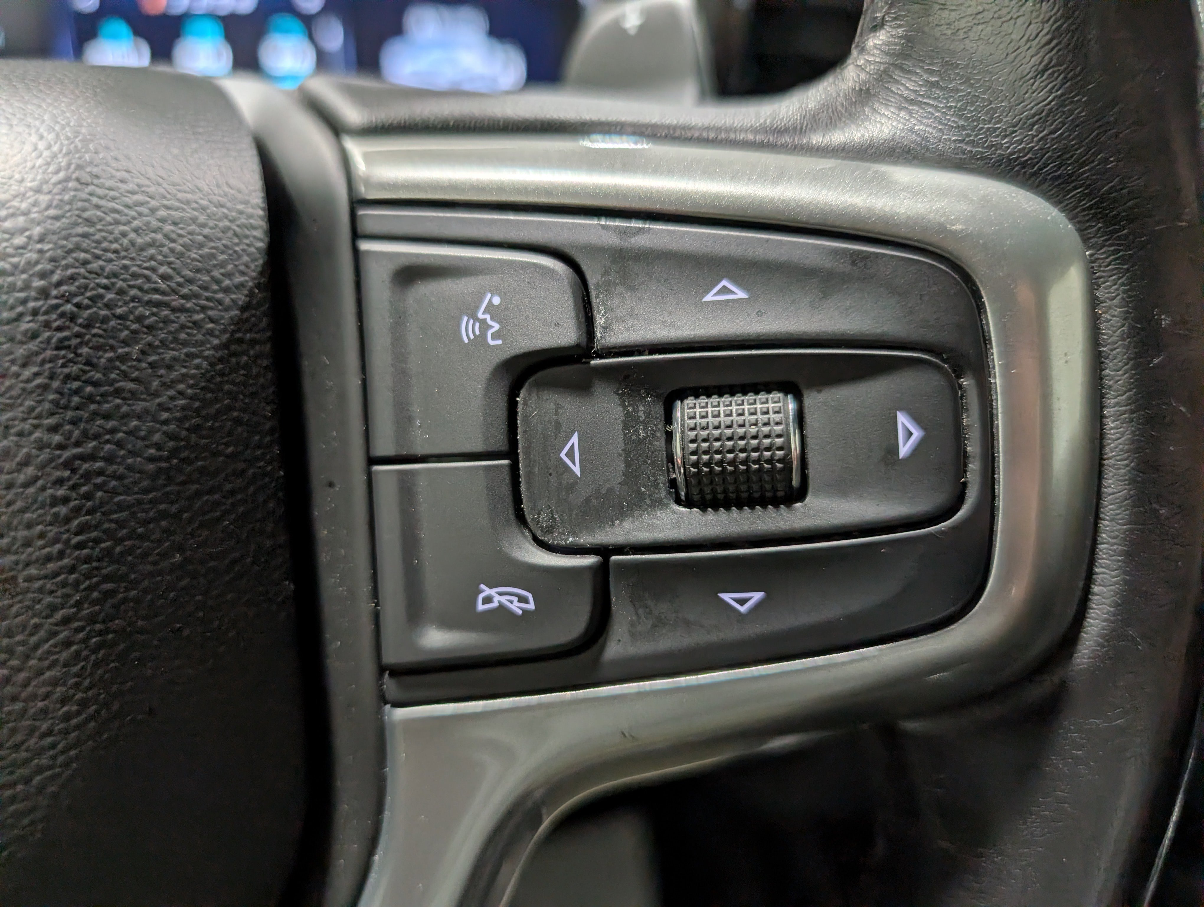 Used 2022 Chevrolet Silverado 1500 RST image 23