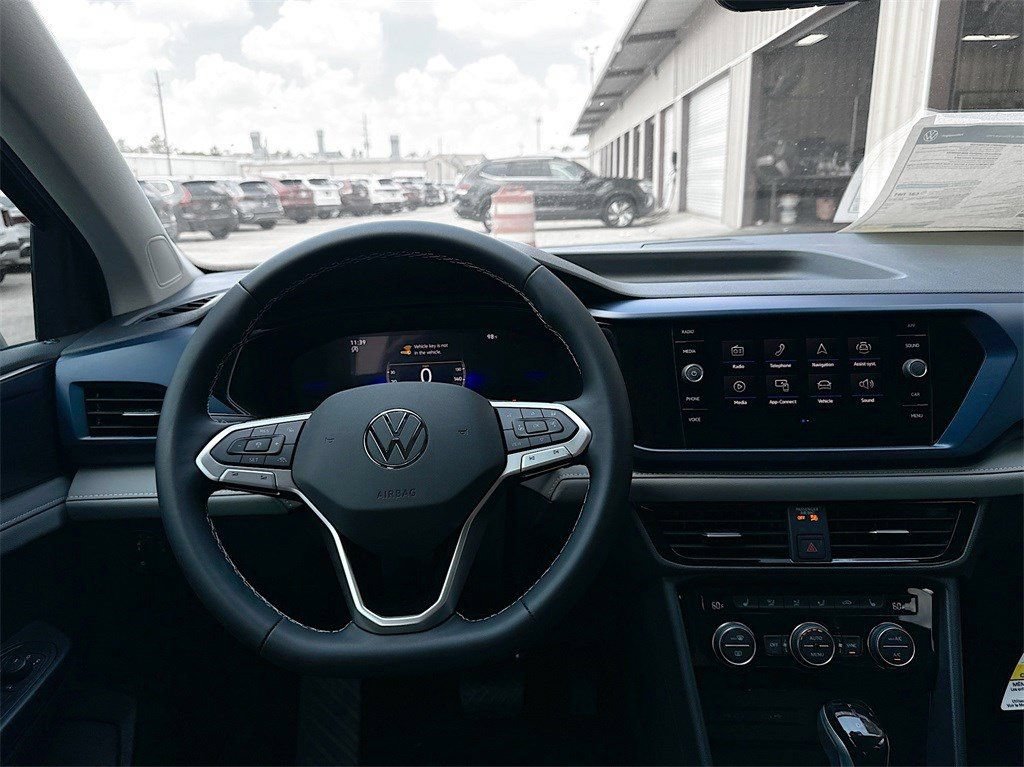 Used 2024 Volkswagen Taos SE FWD image 24