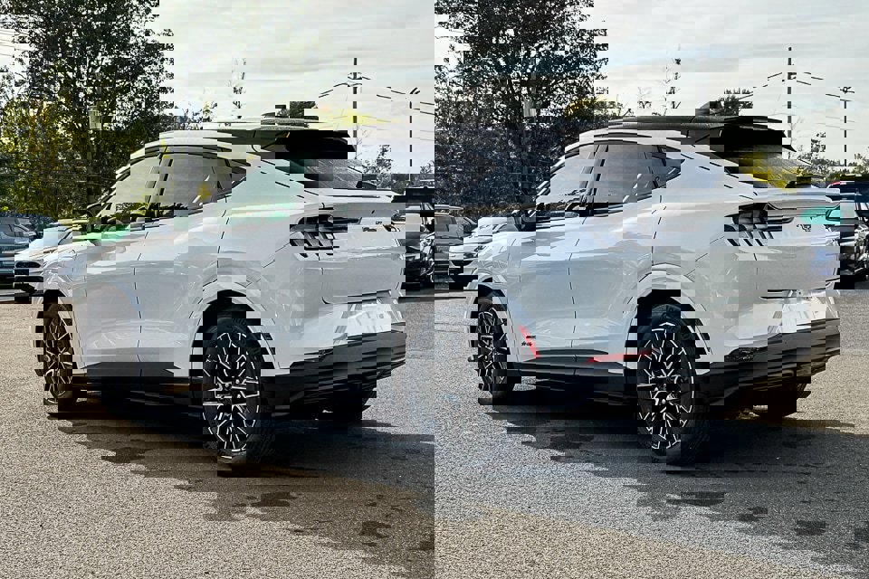 New 2025 Ford Mustang Mach-E Premium image 5