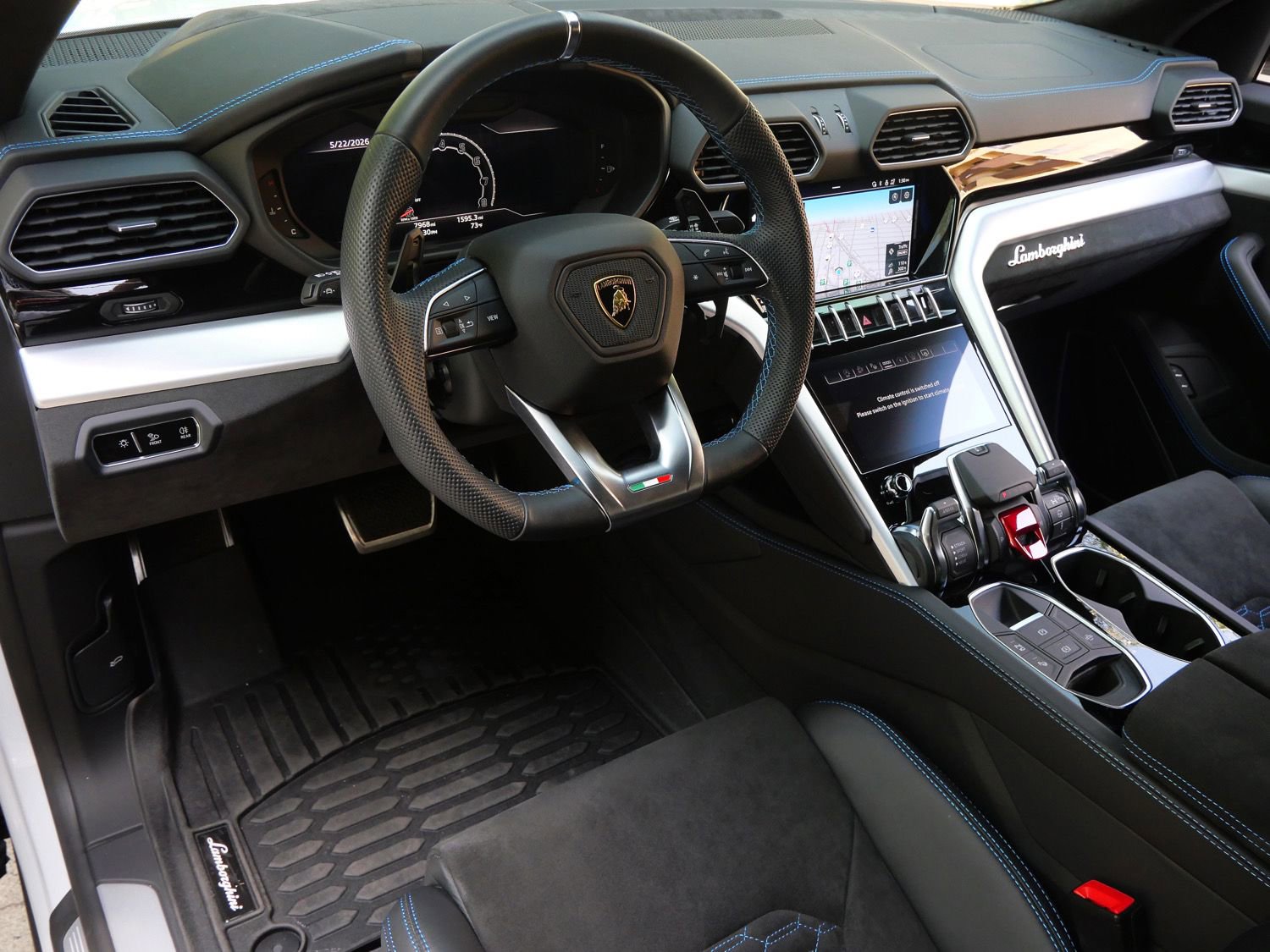 Used 2024 Lamborghini Urus S AWD/4WD image 14