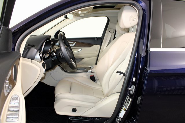 Used 2021 Mercedes-Benz GLC 300 4MATIC image 21