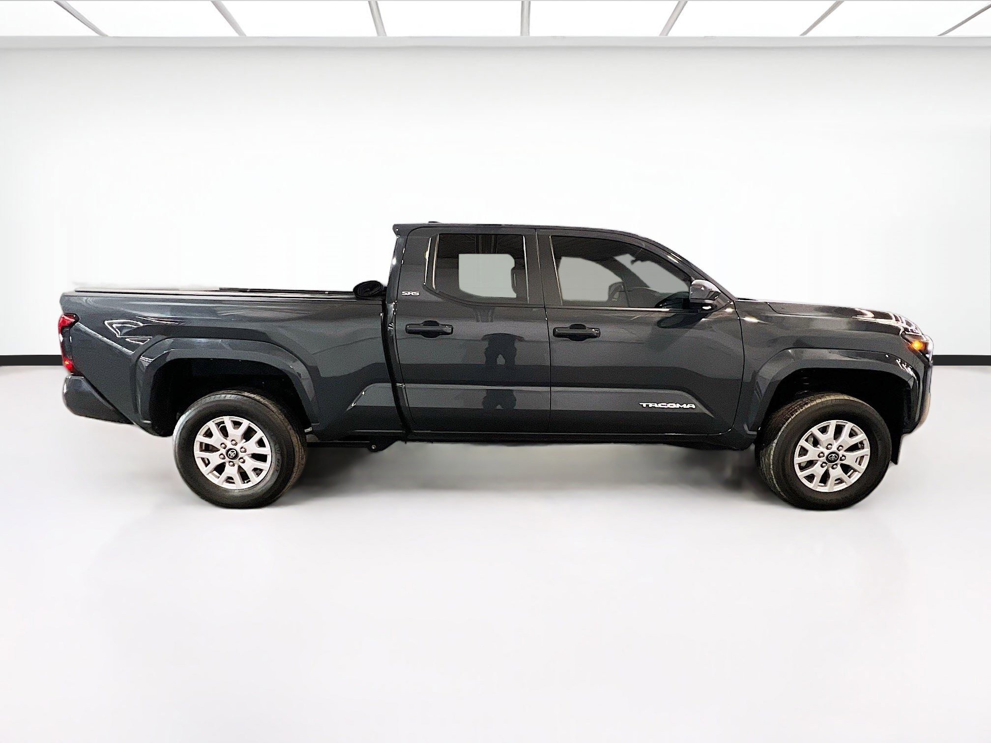 Used 2024 Toyota Tacoma SR5 image 22