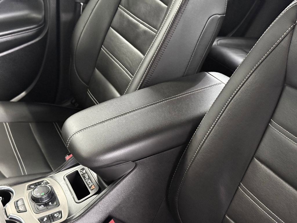 Used 2024 GMC Terrain Denali w/ Denali Premium Package image 21