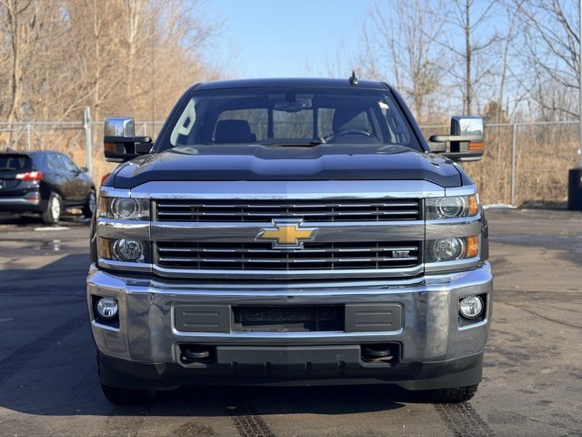Used 2019 Chevrolet Silverado 2500 LTZ image 2
