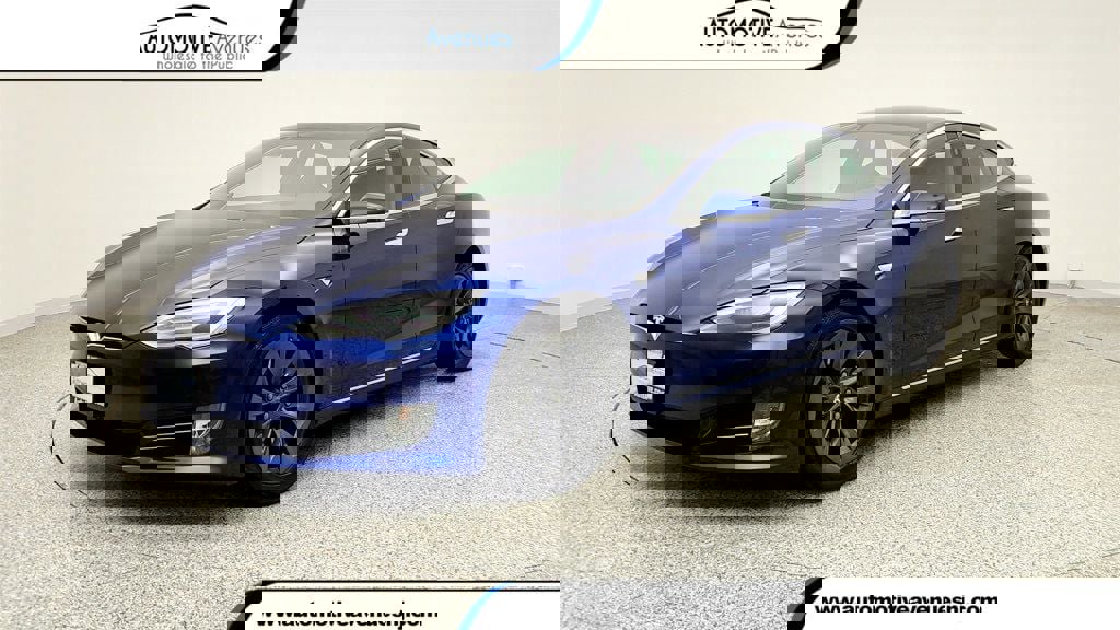 Used 2018 Tesla Model S 100D image 1