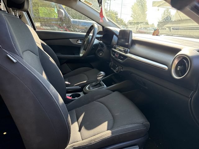 Used 2019 Kia Forte LXS FWD image 7