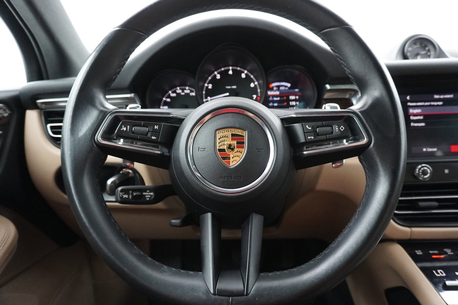 Certified 2023 Porsche Macan Turbo image 16