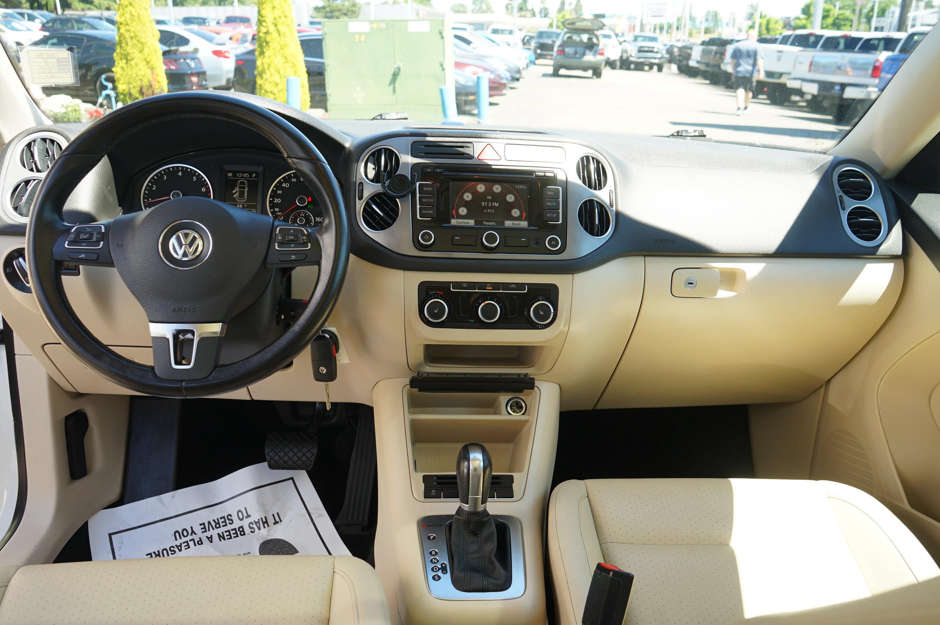 Used 2011 Volkswagen Tiguan S AWD/4WD image 16
