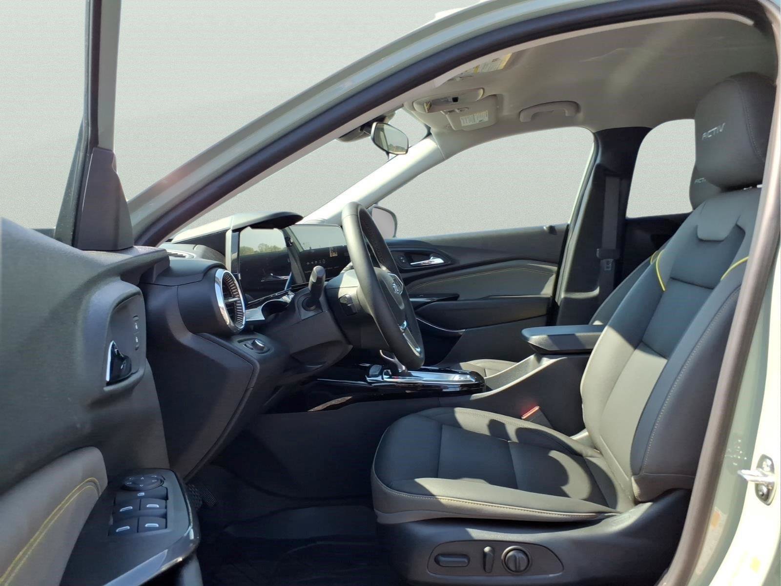 New 2026 Chevrolet Trax ACTIV w/ Driver Confidence Package FWD image 14