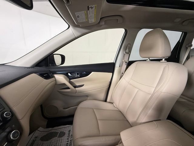 Used 2018 Nissan Rogue SL w/ Premium Package FWD image 19
