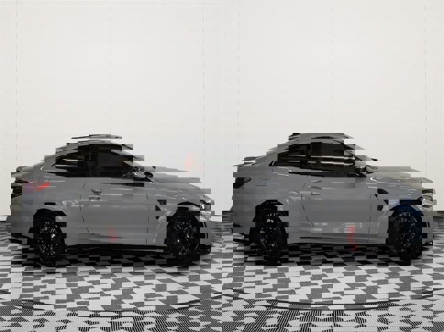 Used 2025 BMW M4 xDrive Competition image 2