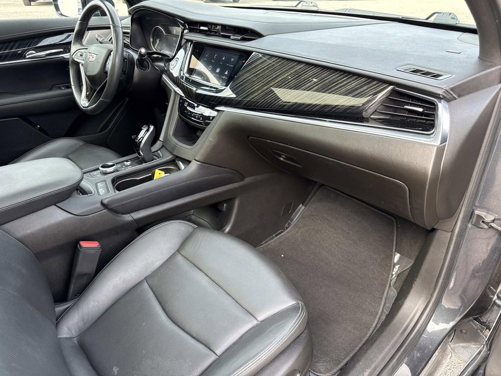 Used 2023 Cadillac XT6 Premium Luxury FWD image 31
