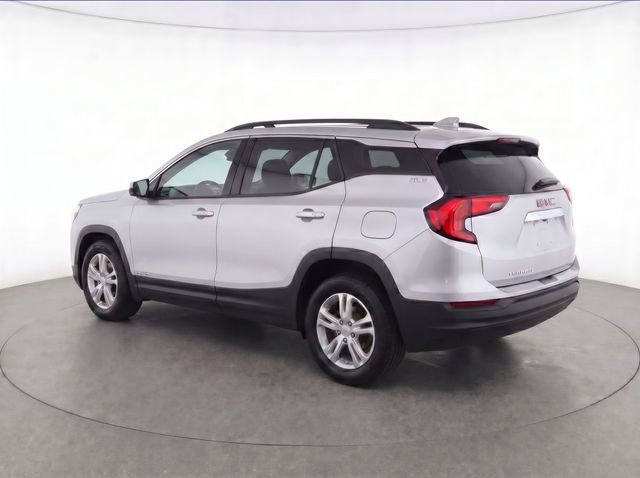 Used 2018 GMC Terrain SLE w/ Driver Convenience Package FWD image 3