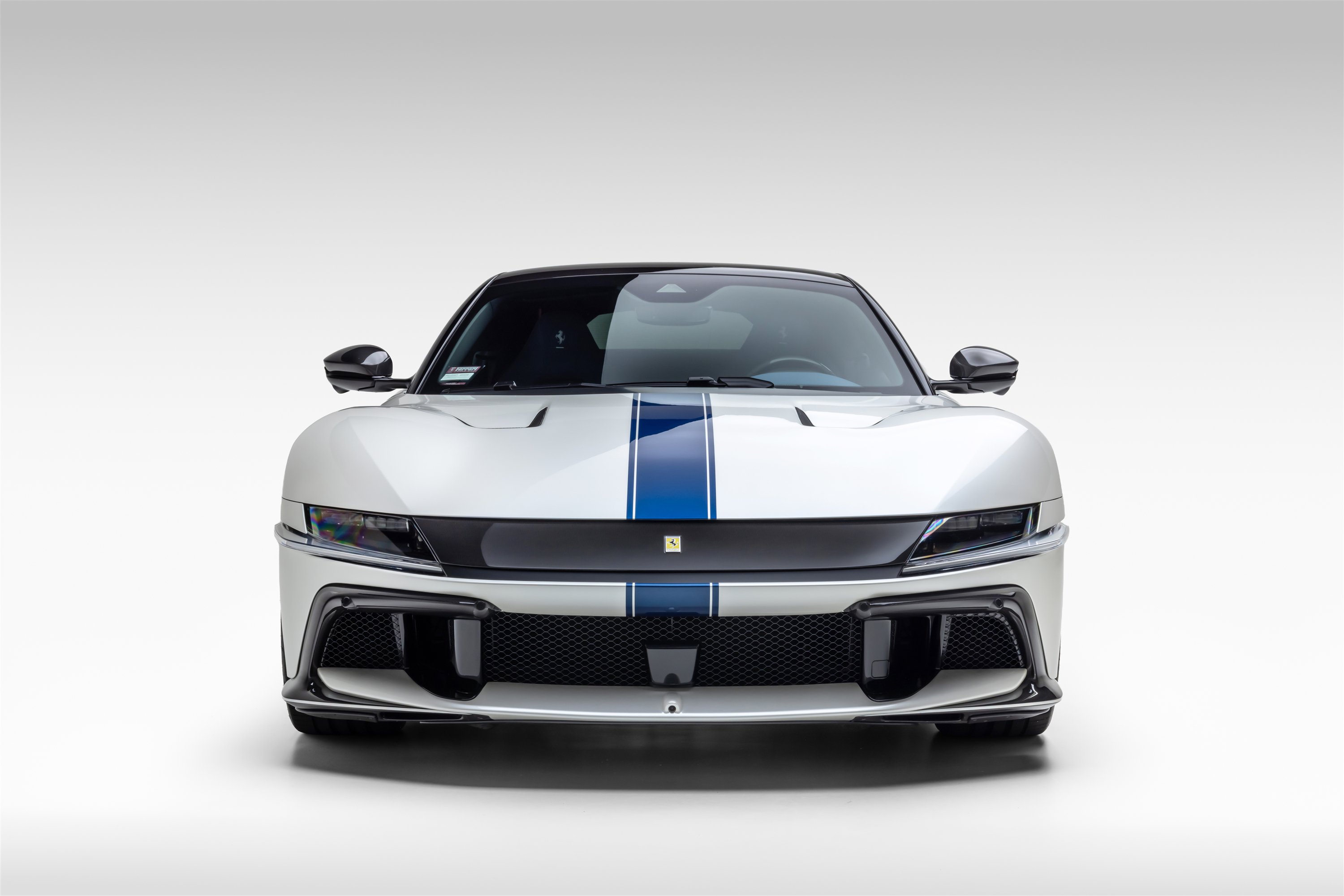 Used 2025 Ferrari 12Cilindri RWD image 40