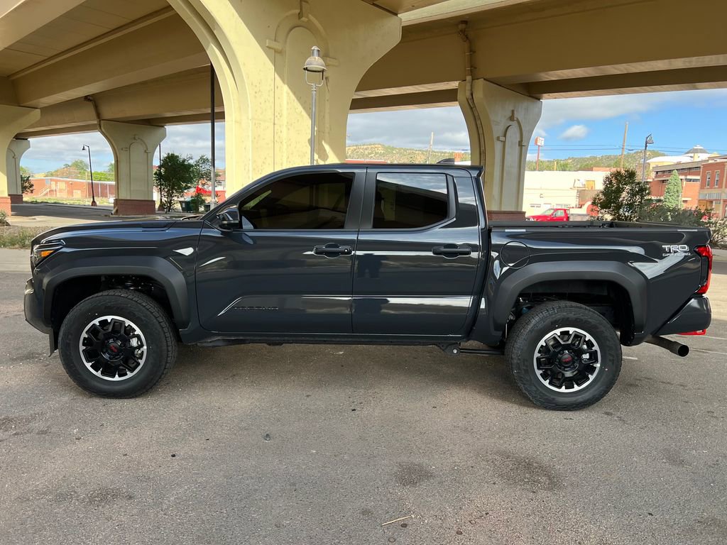 Used 2026 Toyota Tacoma TRD Off-Road AWD/4WD image 6
