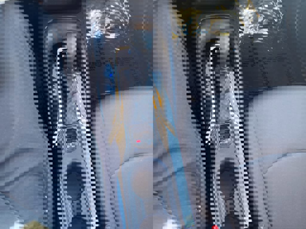 Used 2022 Toyota Corolla LE image 10