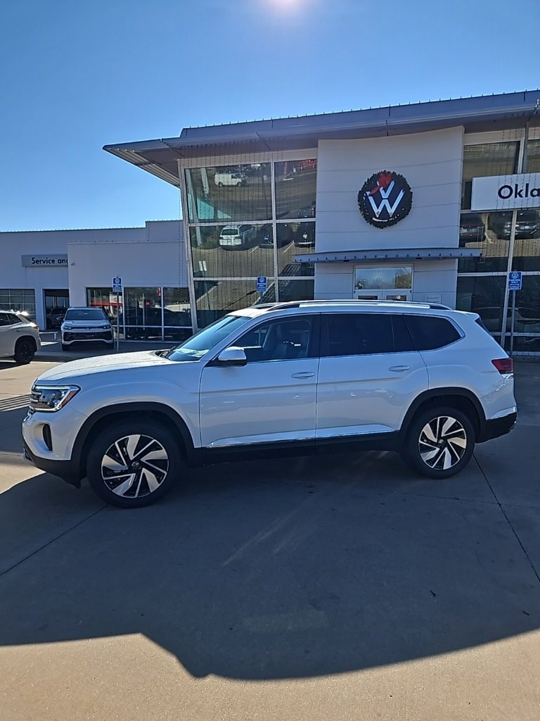 New 2026 Volkswagen Atlas SEL image 8