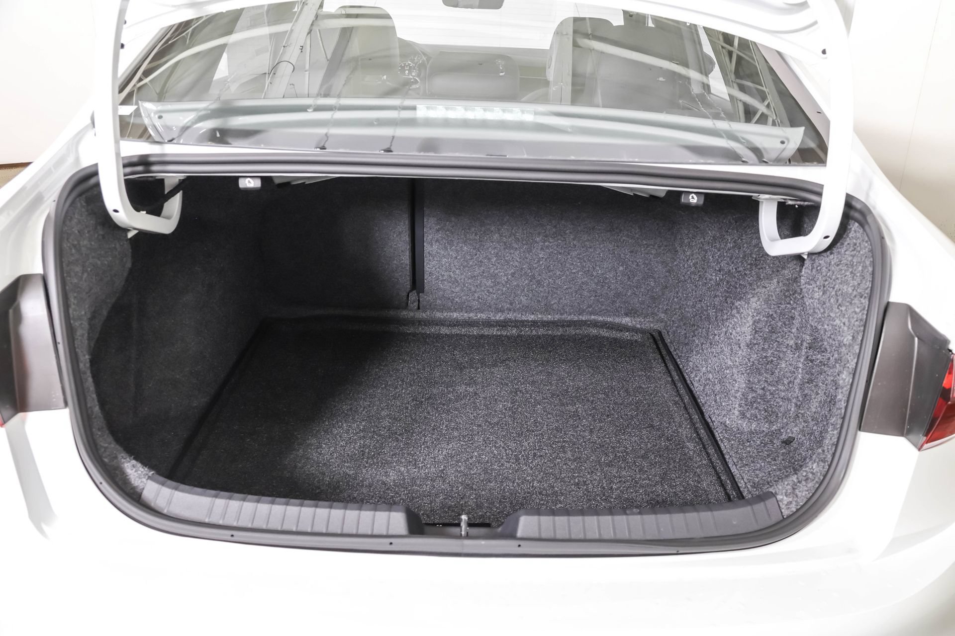 New 2027 Volkswagen Jetta GLI Autobahn FWD image 38