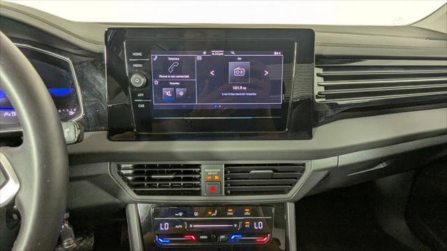 Used 2025 Volkswagen Jetta S image 28