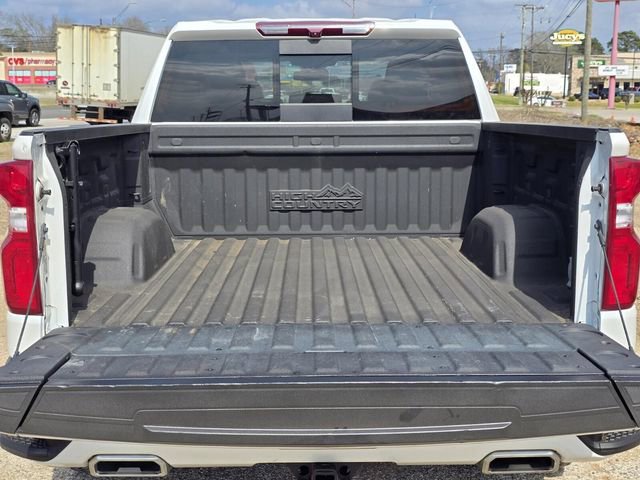 Used 2022 Chevrolet Silverado 1500 High Country w/ LPO, Dark Essentials Package image 9