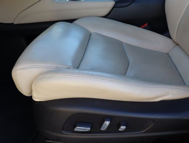 Used 2017 Cadillac XT5 Premium Luxury image 13