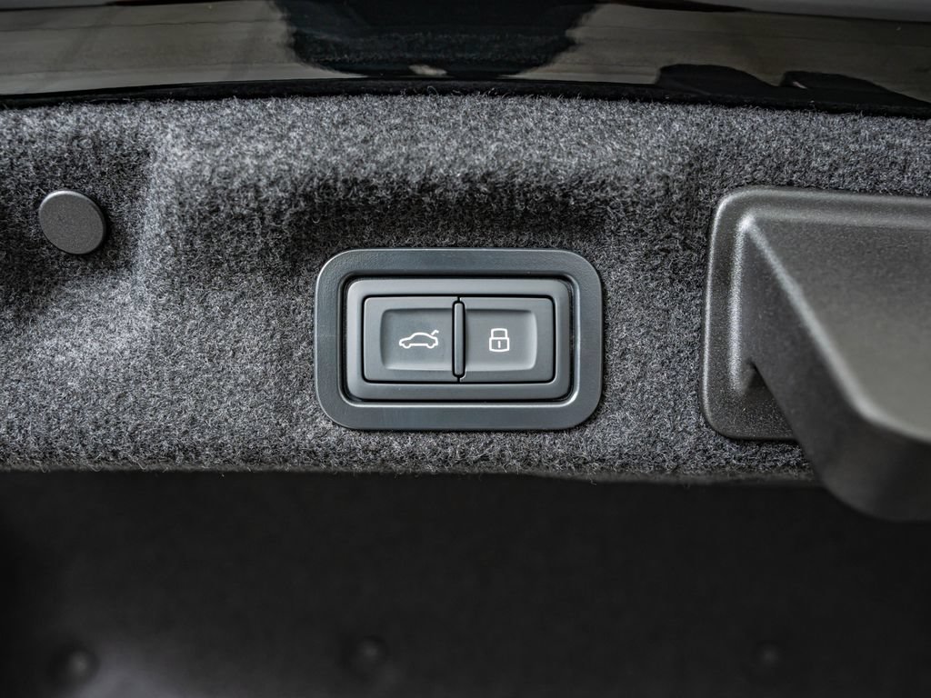 New 2026 Audi A6 Premium Plus AWD/4WD image 37