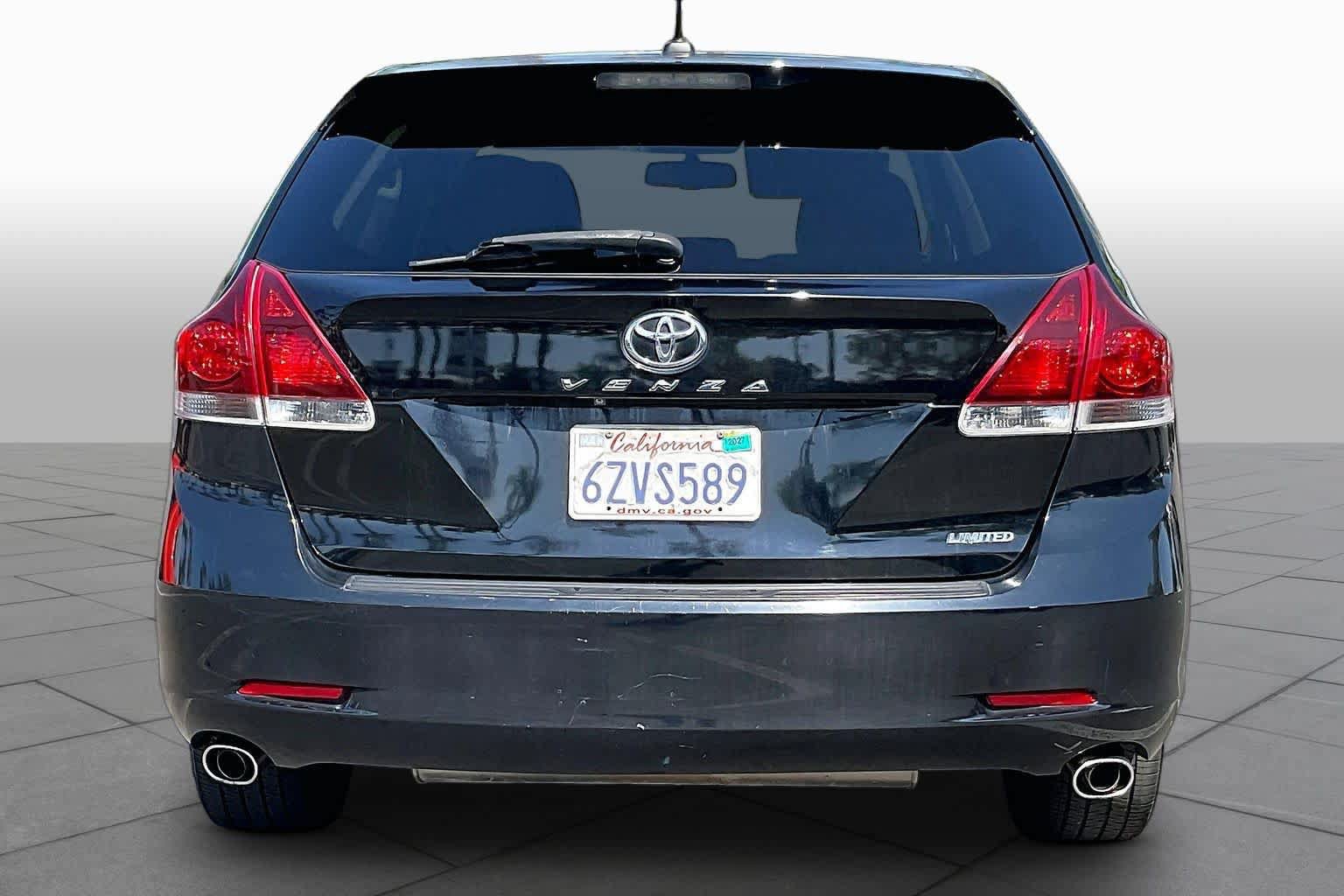 Used 2013 Toyota Venza Limited w/ Tow Prep Pkg FWD image 4